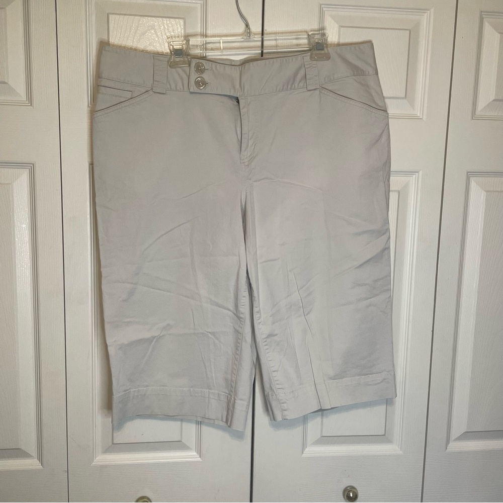Lane Bryant Bermudas Size 20